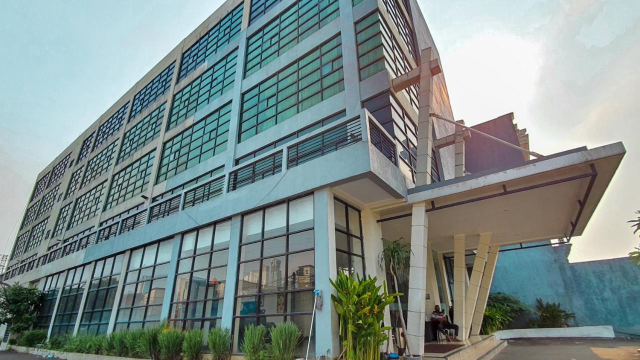 N1 Hotel Tanah Abang Джакарта Екстериор снимка